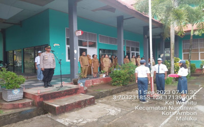 Pimpin Upacara di SMK Neg 7 Ambon, Kapolsek Nusaniwe Berikan Himbauan Kamtibmas